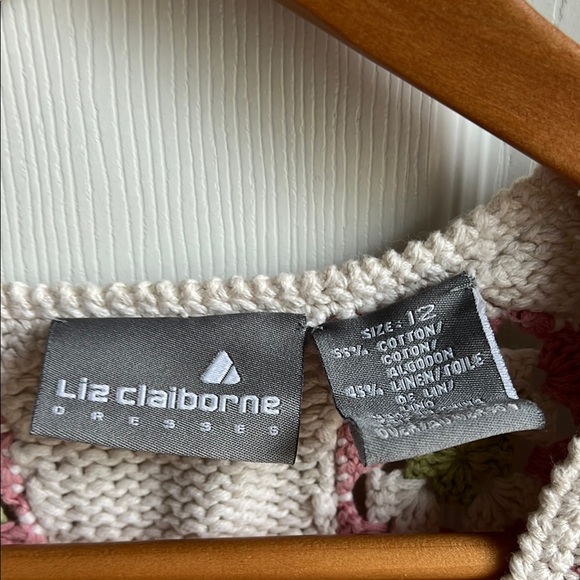 Floral Crochet Button-Up Vest - Cream and Pink Liz Claiborne size 12 - Picture 2 of 4